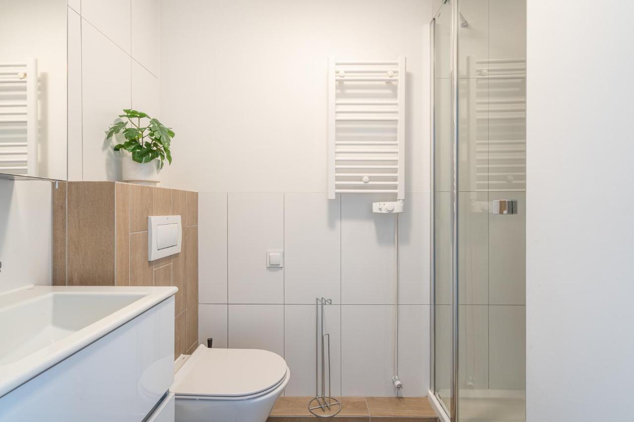 Rentplanet - Studio Dyrekcyjna Vratislav Exteriér fotografie