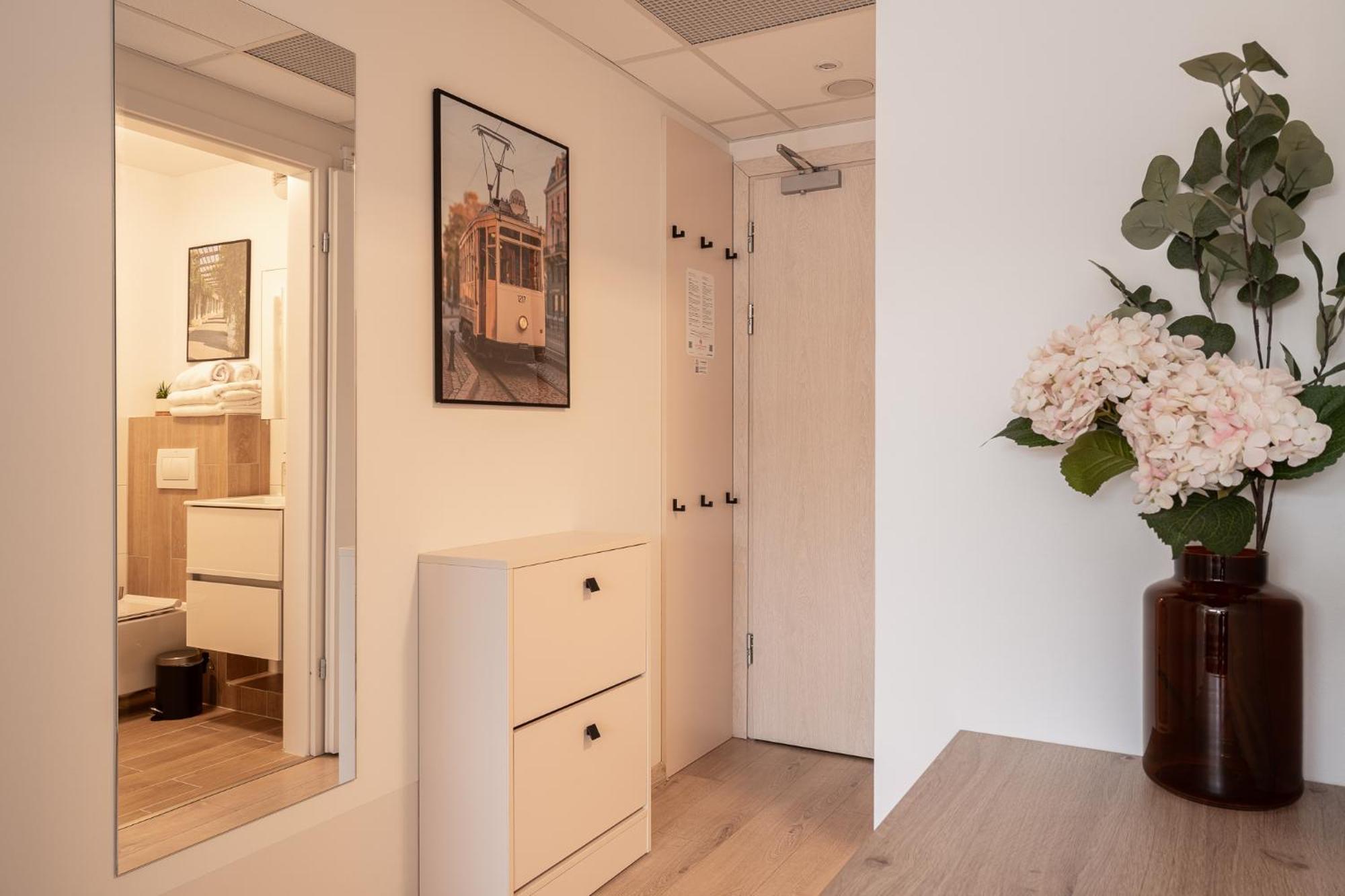 Rentplanet - Studio Dyrekcyjna Vratislav Exteriér fotografie